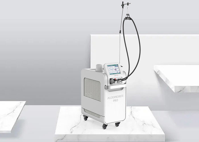 Laser 755nm 1064nm de G.E.N.T.L.E-M.A.X del retiro del pigmento favorable con el resbalador 10 pulgadas de LCD